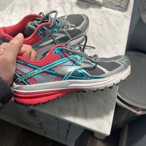 Brooks Gray and Blue Athletic Shoes with Mesh Upper